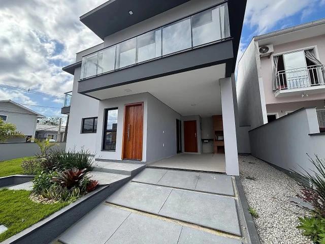 Casa / Sobrado para Venda em São José/SC Potecas 3 Quartos