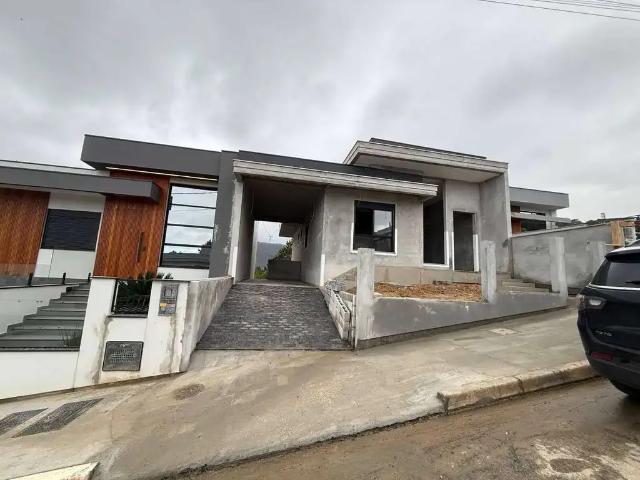 Casa / Sobrado para Venda em São José/SC Potecas 3 Quartos