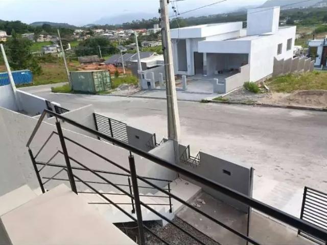 Casa / Sobrado para Venda em São José/SC Potecas 3 Quartos