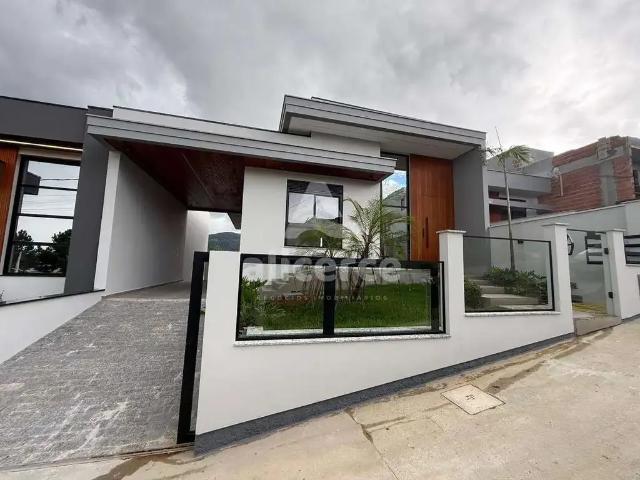 Casa / Sobrado para Venda em São José/SC Potecas 3 Quartos