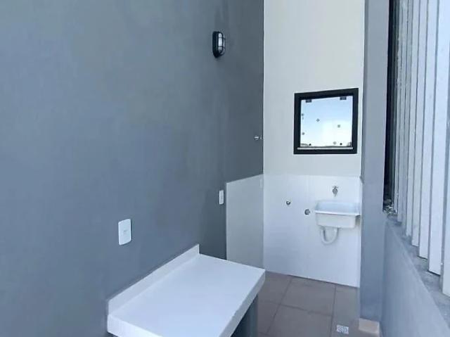 Casa / Sobrado para Venda em São José/SC Potecas 3 Quartos