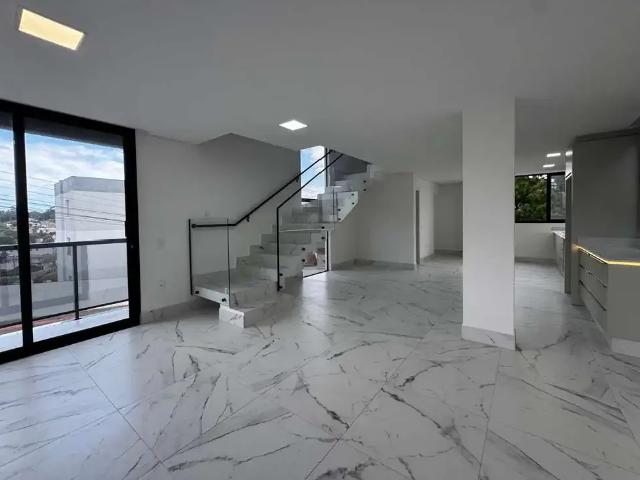Casa / Sobrado para Venda em São José/SC Potecas 3 Quartos