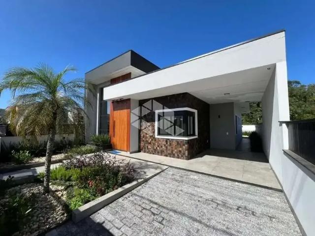 Casa / Sobrado para Venda em São José/SC Potecas 3 Quartos