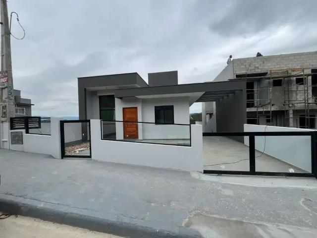 Casa / Sobrado para Venda em São José/SC Potecas 3 Quartos