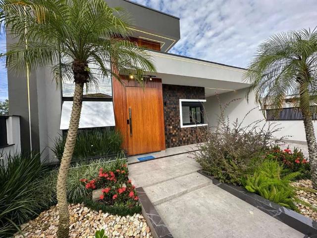 Casa / Sobrado para Venda em São José/SC Potecas 3 Quartos
