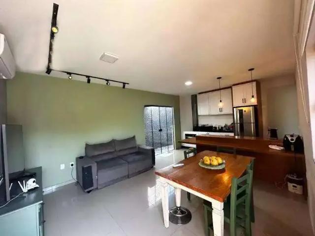 Casa / Sobrado para Venda em São José/SC Potecas 3 Quartos