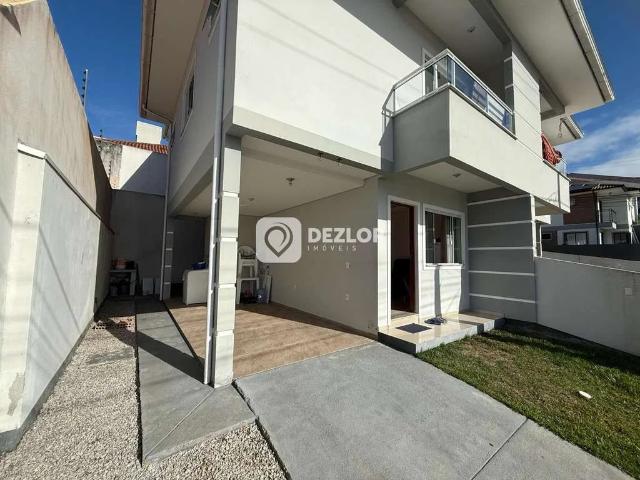 Casa / Sobrado para Venda em São José/SC Potecas 3 Quartos