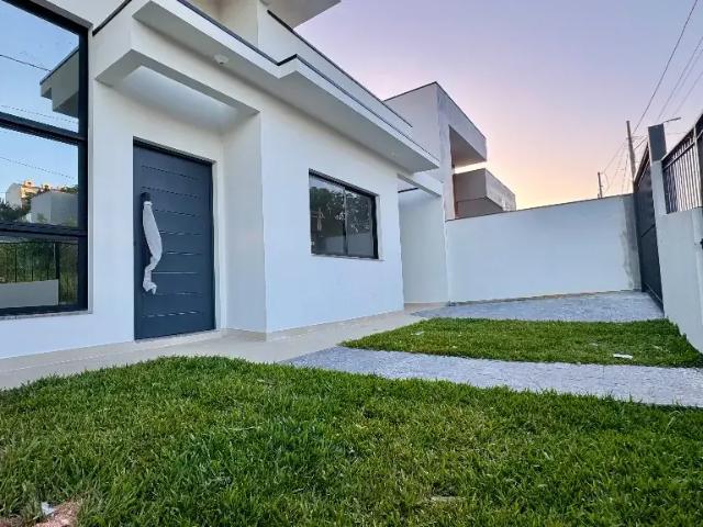 Casa / Sobrado para Venda em São José/SC Potecas 3 Quartos