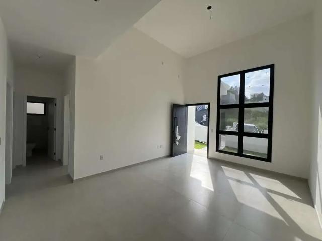 Casa / Sobrado para Venda em São José/SC Potecas 3 Quartos