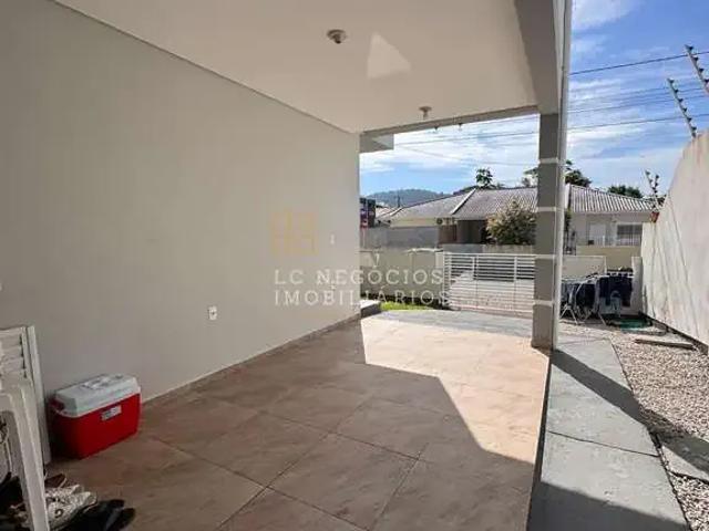 Casa / Sobrado para Venda em São José/SC Potecas 3 Quartos