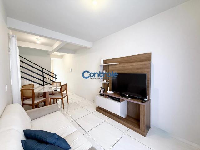 Casa / Sobrado para Venda em São José/SC Potecas 2 Quartos