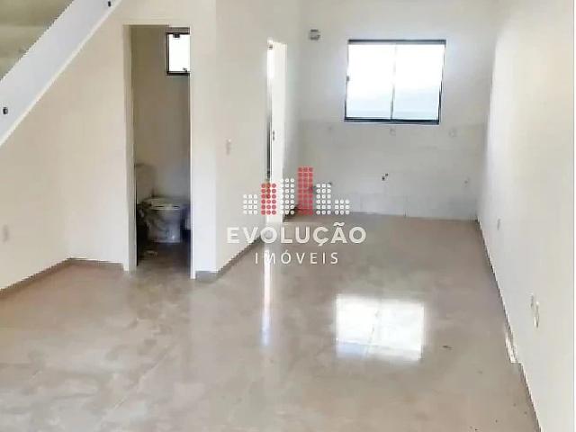 Casa / Sobrado para Venda em São José/SC Potecas 2 Quartos