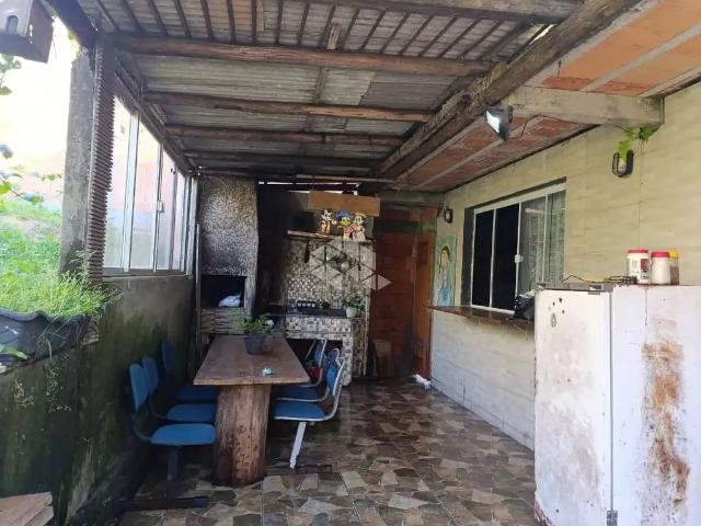 Casa / Sobrado para Venda em São José/SC Potecas 2 Quartos
