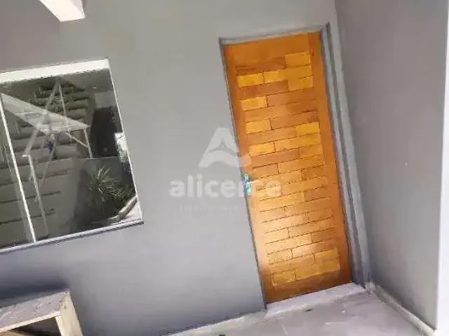 Casa / Sobrado para Venda em São José/SC Potecas 2 Quartos