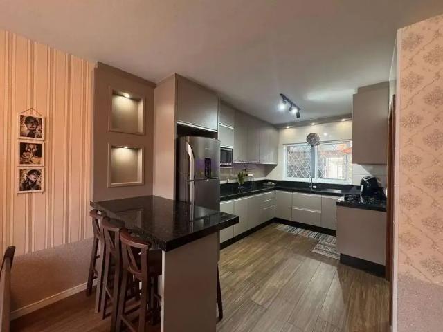 Casa / Sobrado para Venda em São José/SC Potecas 2 Quartos