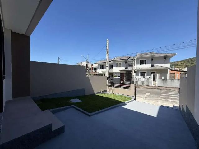 Casa / Sobrado para Venda em São José/SC Potecas 2 Quartos