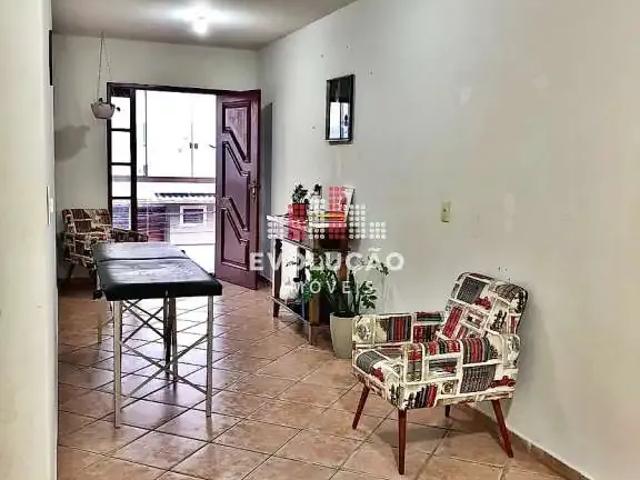 Casa / Sobrado para Venda em São José/SC Potecas 4 Quartos