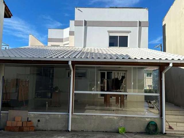 Casa / Sobrado para Venda em São José/SC Praia Comprida 3 Quartos