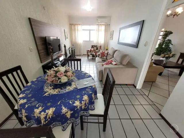 Casa / Sobrado para Venda em São José/SC Praia Comprida 4 Quartos