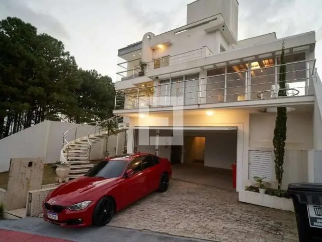 Casa / Sobrado para Venda em São José/SC Roçado 5 Quartos