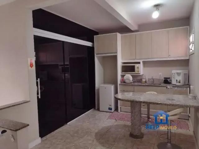 Casa / Sobrado para Venda em São José/SC Roçado 3 Quartos