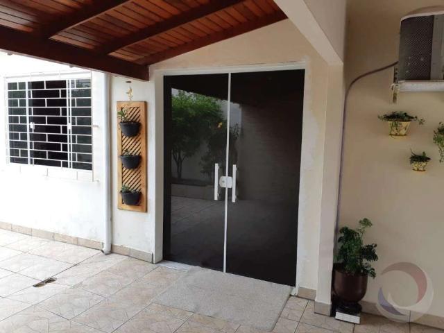 Casa / Sobrado para Venda em São José/SC Roçado 3 Quartos