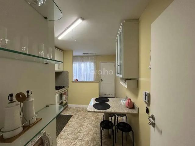 Casa / Sobrado para Venda em São José/SC Serraria 2 Quartos