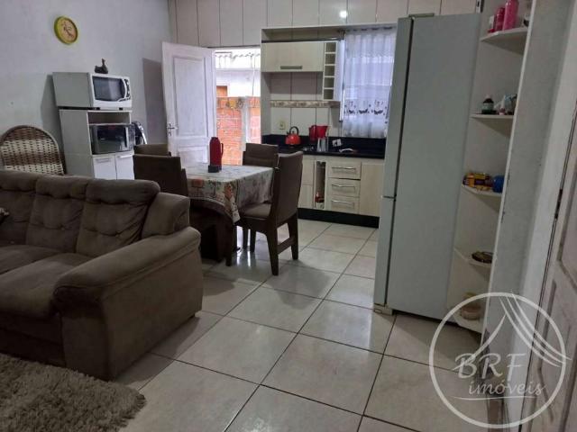 Casa / Sobrado para Venda em São José/SC Serraria 3 Quartos