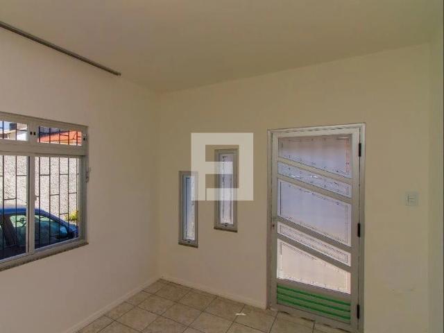 Casa / Sobrado para Venda em São José/SC Serraria 3 Quartos