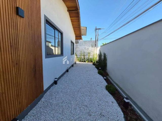 Casa / Sobrado para Venda em São José/SC Serraria 3 Quartos