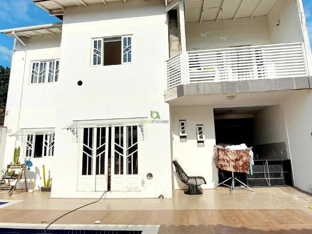 Casa / Sobrado para Venda em São José/SC Serraria 3 Quartos