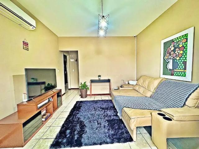 Casa / Sobrado para Venda em São José/SC Serraria 5 Quartos