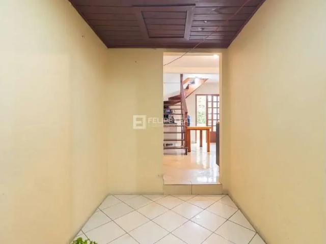 Casa / Sobrado para Venda em São José/SC Serraria 7 Quartos