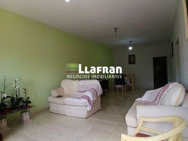 Casa / Sobrado para Venda em São Lourenço da Serra/SP Centro 3 Quartos