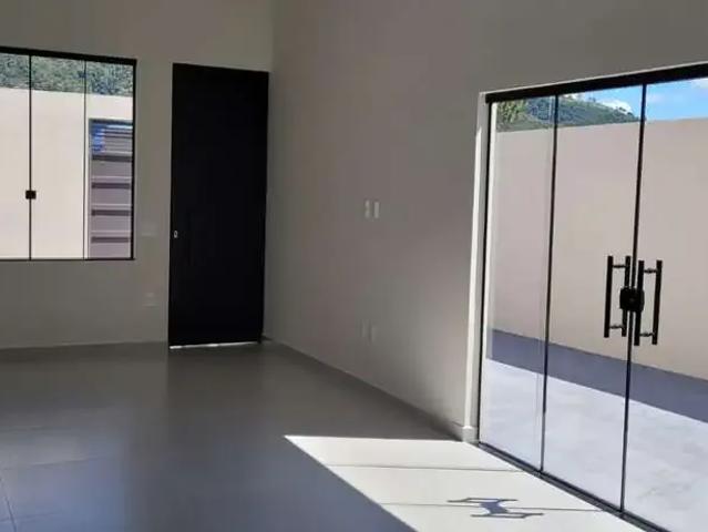 Casa / Sobrado para Venda em São Lourenço/MG Vale dos Pinheiros 2 Quartos