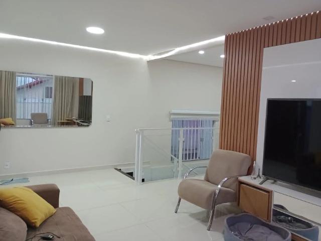Casa / Sobrado para Venda em São Lourenço/MG Solar dos Lagos 3 Quartos