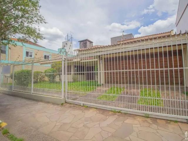 Casa / Sobrado para Venda em São Leopoldo/RS Centro 3 Quartos