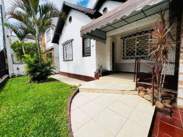 Casa / Sobrado para Venda em São Leopoldo/RS Centro 2 Quartos