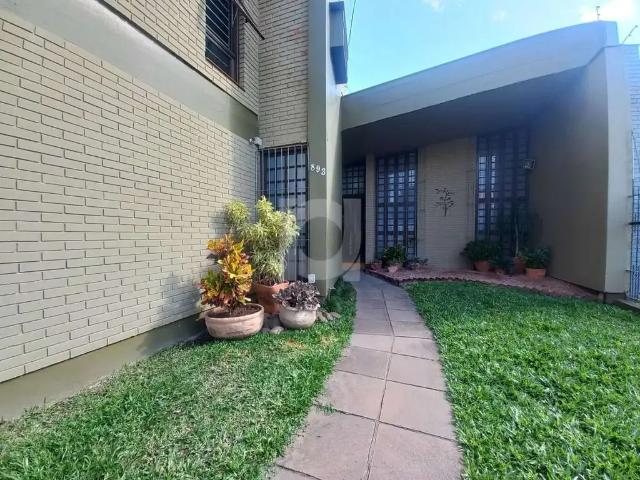 Casa / Sobrado para Venda em São Leopoldo/RS Centro 4 Quartos