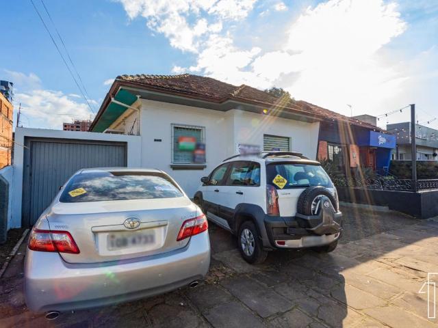 Casa / Sobrado para Venda em São Leopoldo/RS Centro 4 Quartos