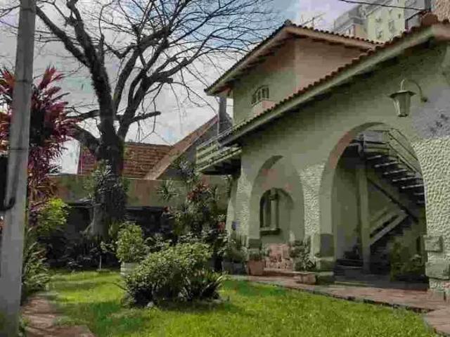 Casa / Sobrado para Venda em São Leopoldo/RS Centro 6 Quartos