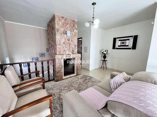 Casa / Sobrado para Venda em São Leopoldo/RS Cristo Rei 3 Quartos