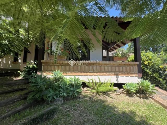 Casa / Sobrado para Venda em São Leopoldo/RS Feitoria 3 Quartos