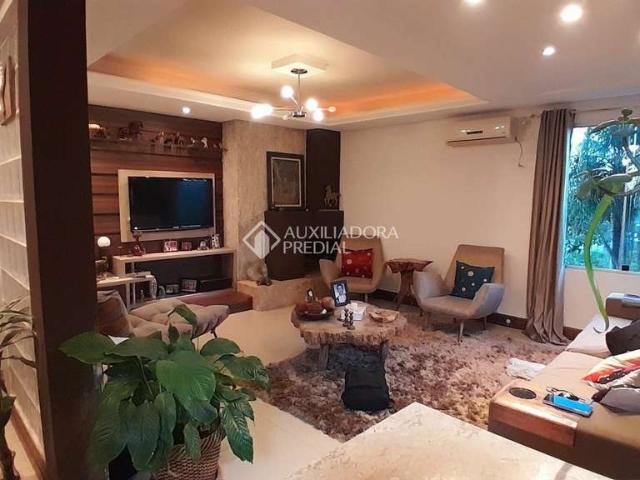 Casa / Sobrado para Venda em São Leopoldo/RS Feitoria 3 Quartos
