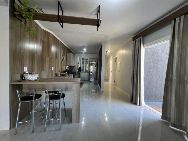 Casa / Sobrado para Venda em São Leopoldo/RS Jardim América 4 Quartos