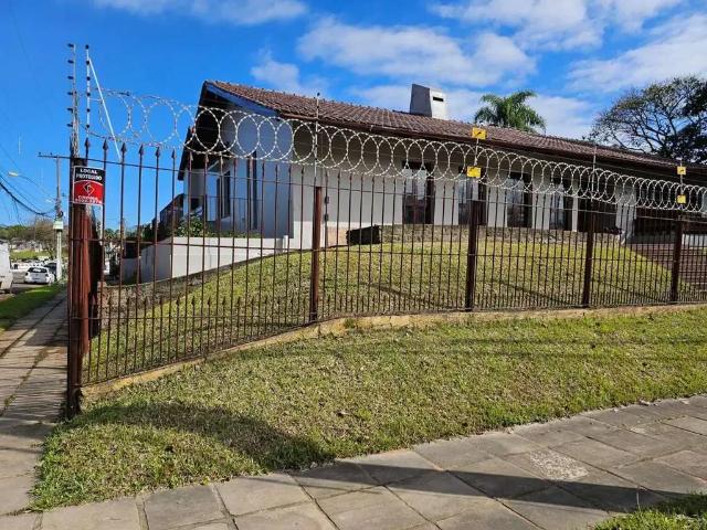 Casa / Sobrado para Venda em São Leopoldo/RS Padre Reus 4 Quartos