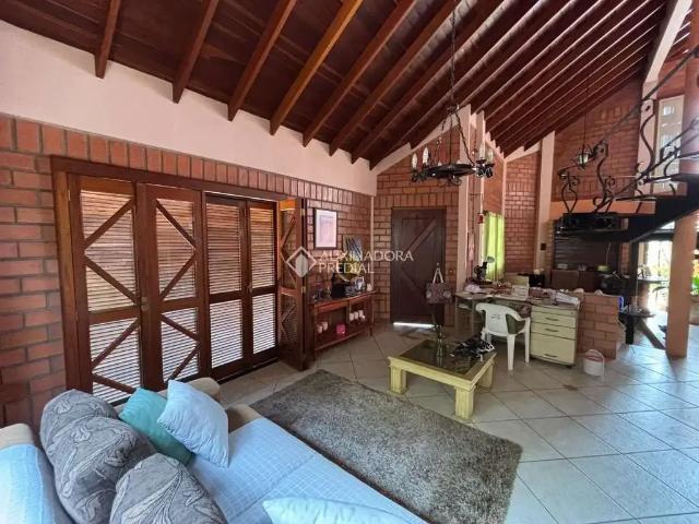 Casa / Sobrado para Venda em São Leopoldo/RS Pinheiro 3 Quartos