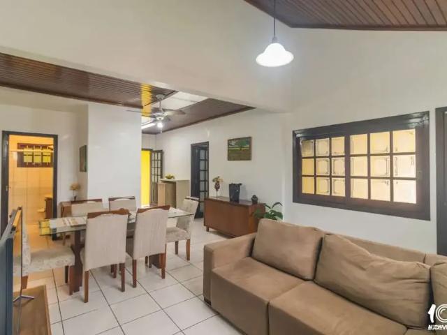 Casa / Sobrado para Venda em São Leopoldo/RS Scharlau 3 Quartos