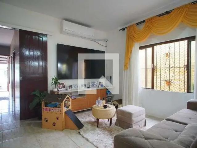 Casa / Sobrado para Venda em São Leopoldo/RS Santos Dumont 3 Quartos