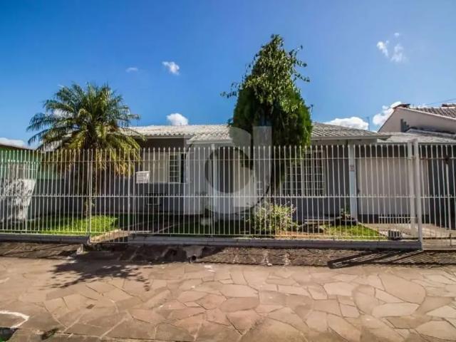 Casa / Sobrado para Venda em São Leopoldo/RS Santos Dumont 3 Quartos